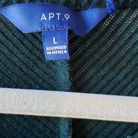 TWO A-LINE SOFT KNIT TOPS SIZE LARGE BELL SLEEVE GREEN VARIEGATED BLUE APT. 9 - Picture 3 of 11